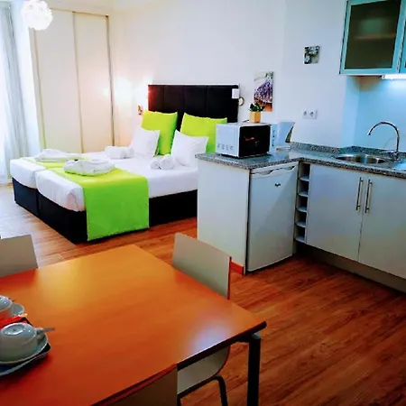 Casa Dos Avos Aparthotel